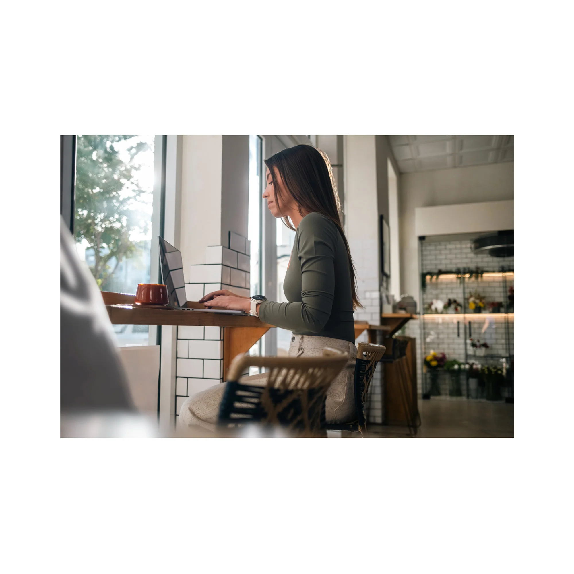 Garmin vivoactive 6 GPS Smartwatch (Metallic Jasper Green) Bundle with Wireless Earbuds - Image 9